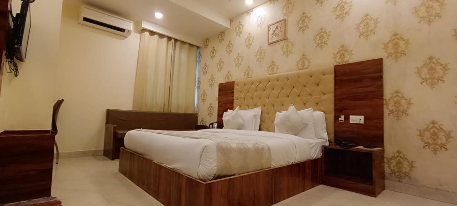A One Hotels By Ventus Hotels & Resorts- Delhi Airport Yeni Delhi Dış mekan fotoğraf