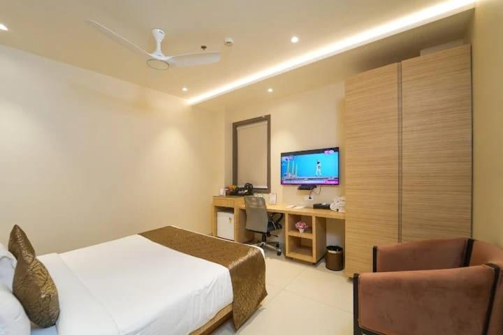 A One Hotels By Ventus Hotels & Resorts- Delhi Airport Yeni Delhi Dış mekan fotoğraf