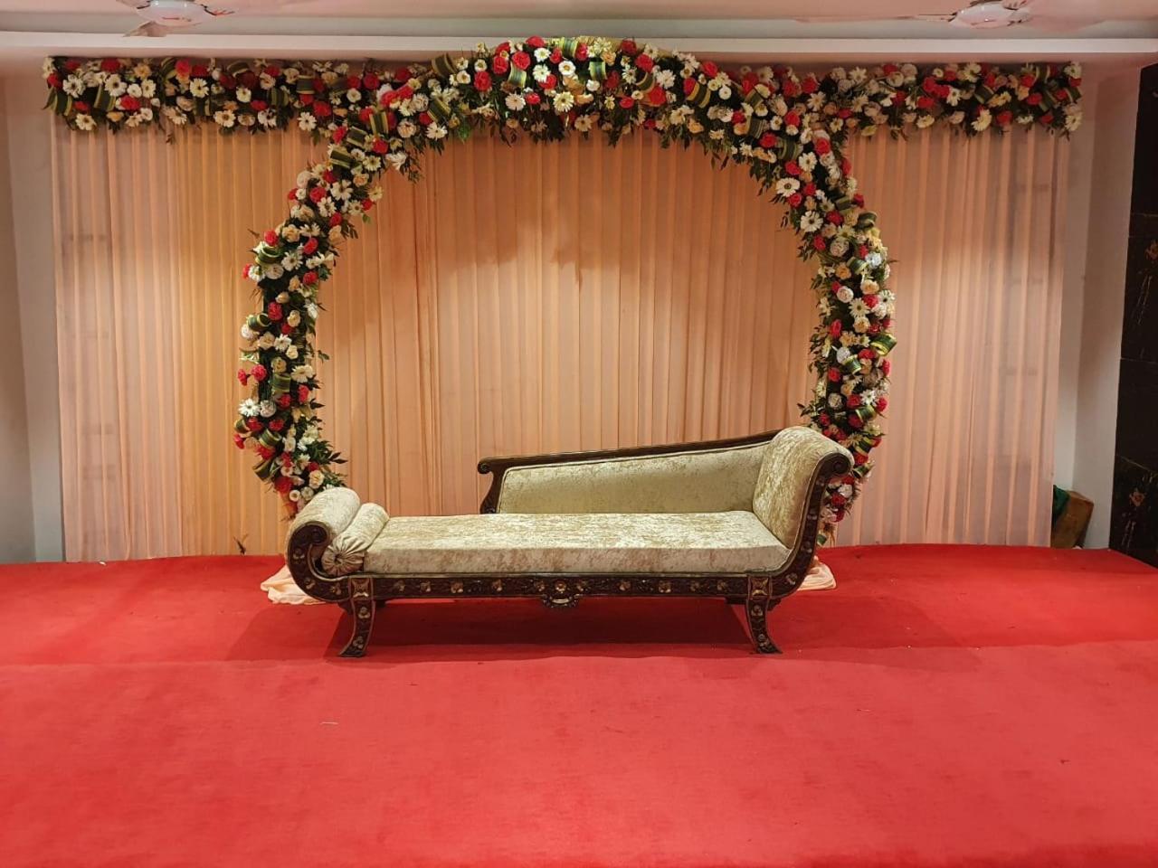 A One Hotels By Ventus Hotels & Resorts- Delhi Airport Yeni Delhi Dış mekan fotoğraf